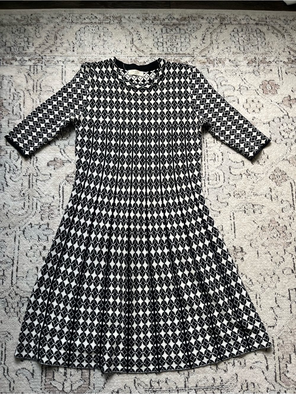 Elodie Fit & Flare Black & Cream Geometric Print Sweater Dress Size S